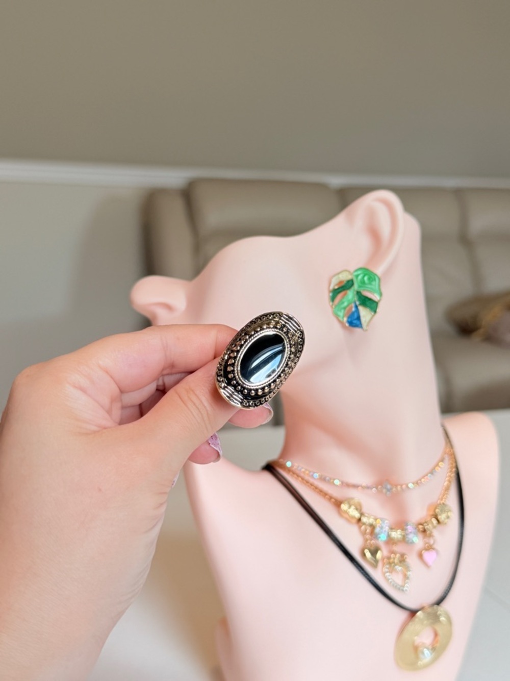 Black Oval Filigree Statement Ring - Picture 9 of 9